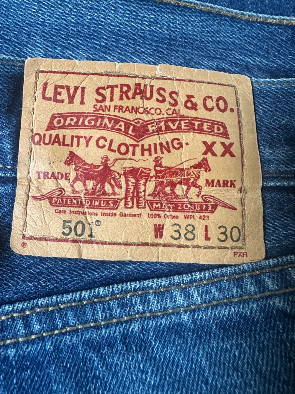 Levi's 501 Men's Classic Blue Denim Jeans - W38 L30